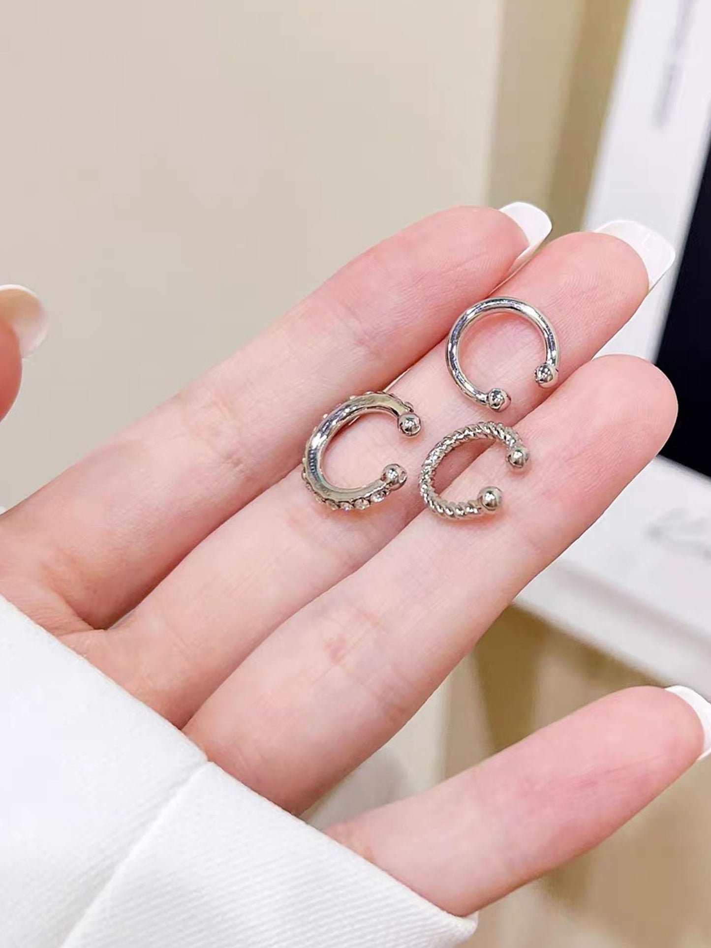 Ear Cuff Crawler Earrings for Women Helix Hook Earrings Wrap Snowflake Rhinestone Lightning Bolt Piercing Jewelry Trendy